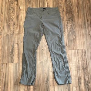 Kuhl Women’s Hiking Pants Size 6 SHORT